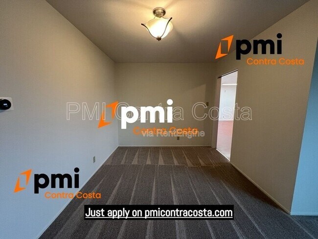 Building Photo - 933 Jackson St