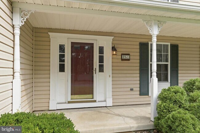 Building Photo - 251 N Caroline Pl