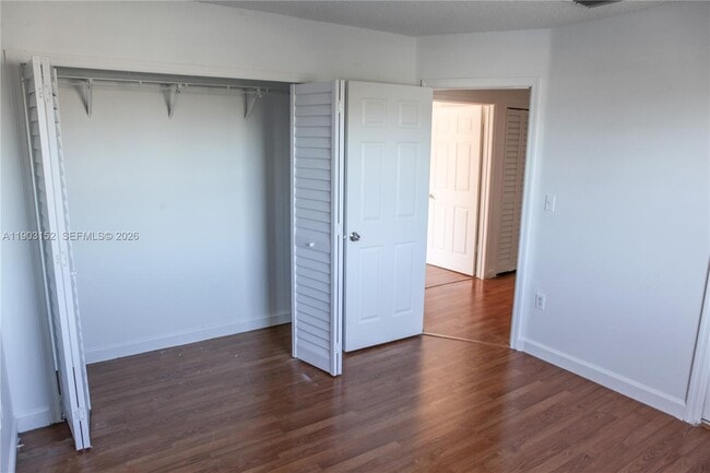 Building Photo - 985 NW 132nd Ct