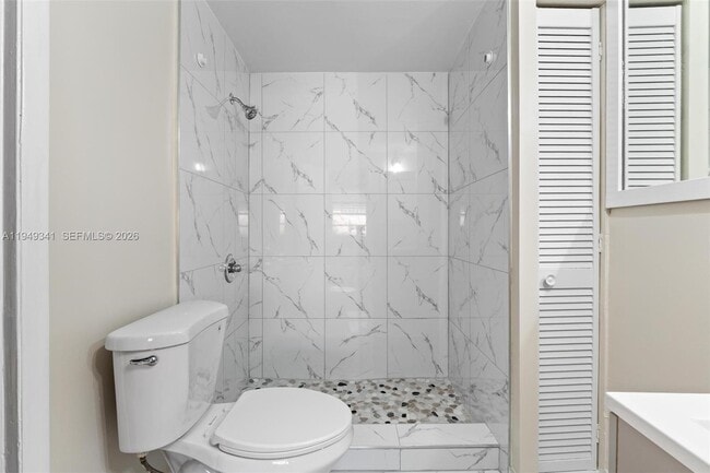 Building Photo - 3507 SW 25th Ter