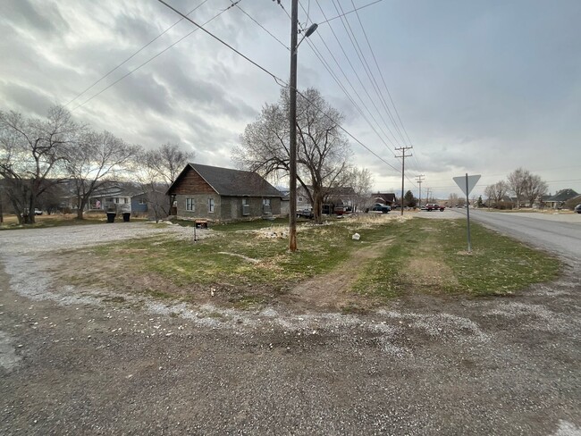 Building Photo - 295 E