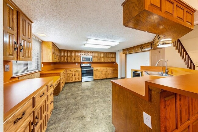 Building Photo - 8501 Fathom Cir