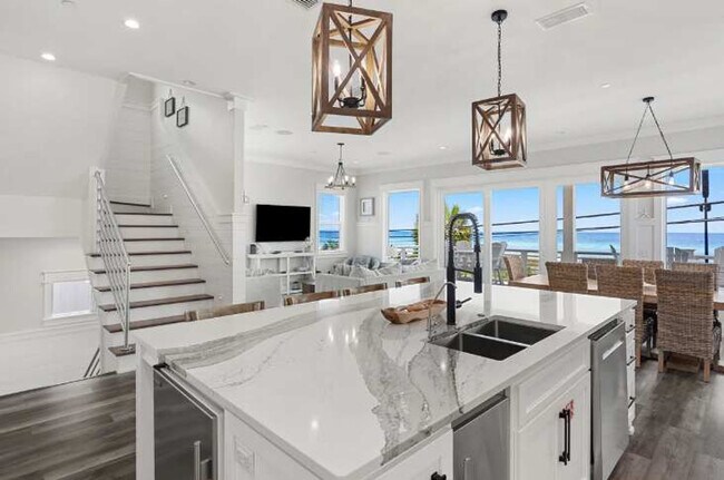 Building Photo - 157 S Arnold Rd