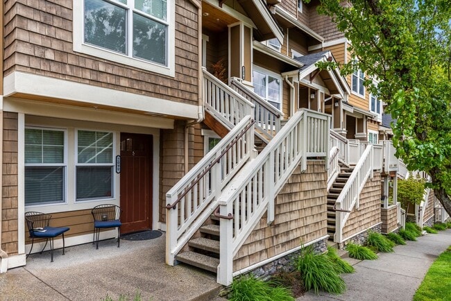 Building Photo - 2070 NW Talus Dr