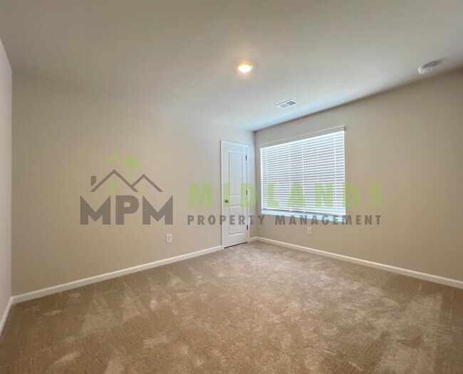 Building Photo - 142 Parkwood Ct