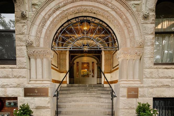 Building Photo - 4 Charlesgate E
