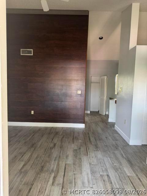 Building Photo - 22303 Glenmoor Dr