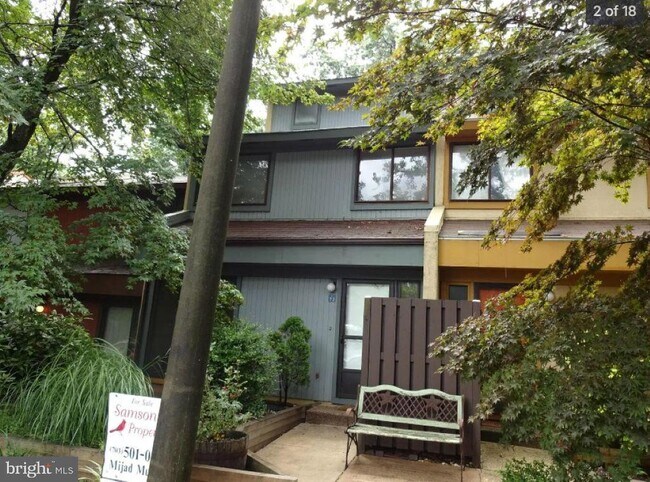 Building Photo - 2172 Cartwright Pl