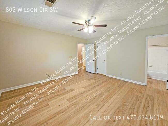 Building Photo - 802 Wilson Cir SW