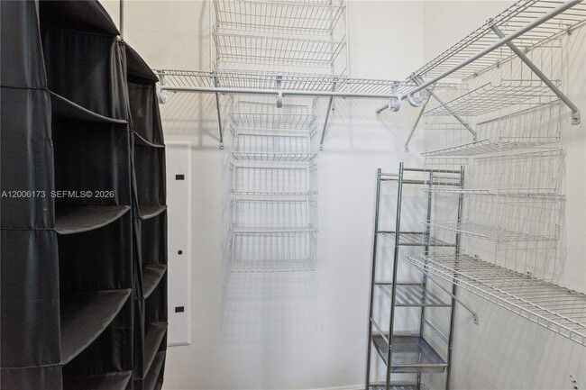 Building Photo - 185 SW 7th St