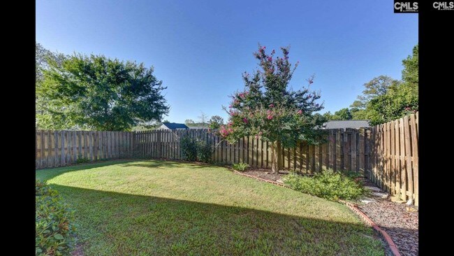 Building Photo - 410 Ivy Green Ln