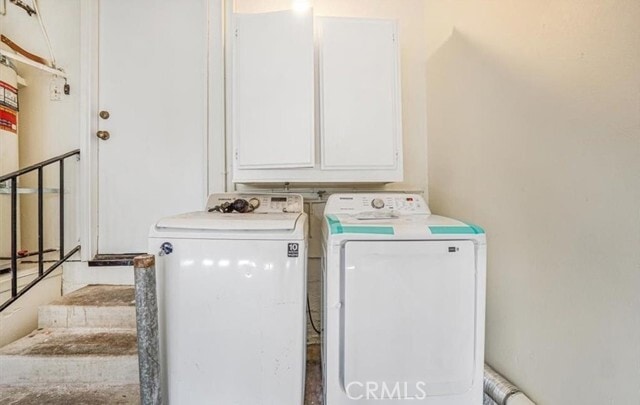 Building Photo - 6011 E Queens Dr