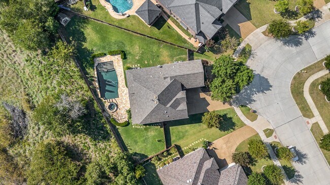 Building Photo - 14106 Summerwoods Ln