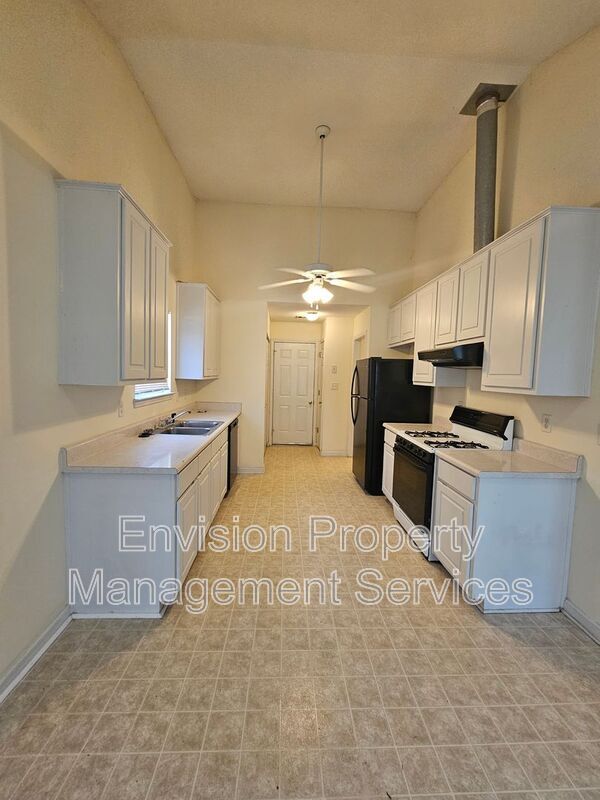 Building Photo - 3989 Meadow Glen Way