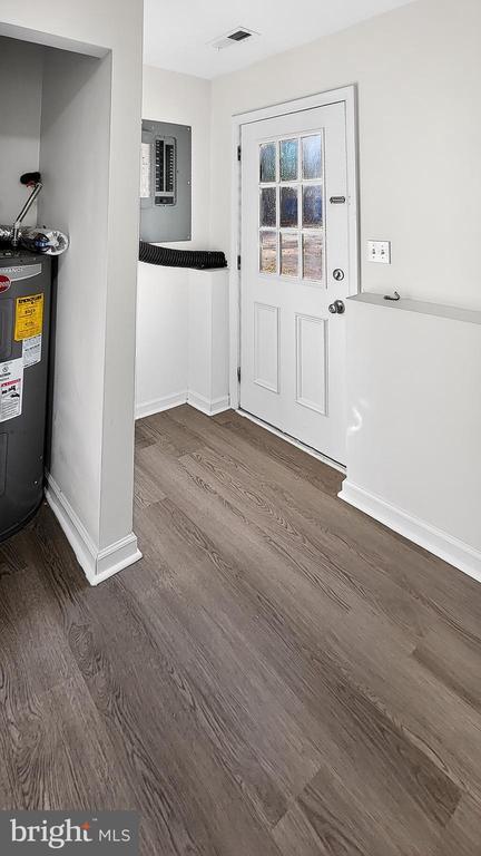 Building Photo - 232 Morris Dr