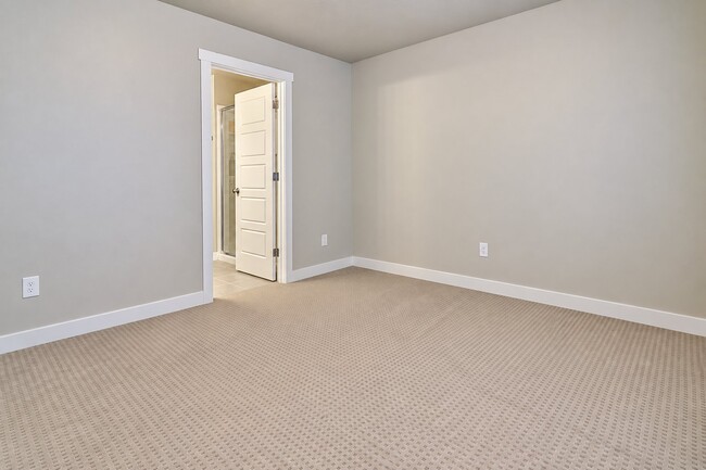 Building Photo - 1063 W Osprey Dr