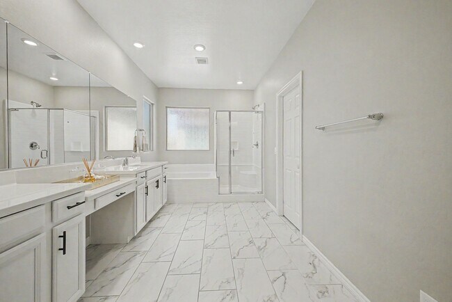 Building Photo - Upgraded 4 bedroom home in Skye Canyon gated community!