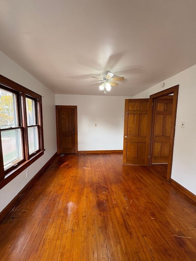 Building Photo - Two bedroom two bathroom home for rent