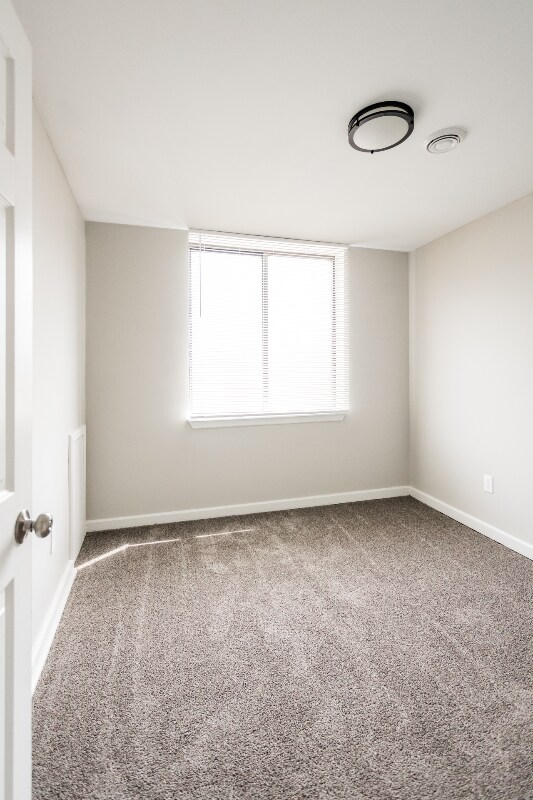 Building Photo - 1400 Seward Ave