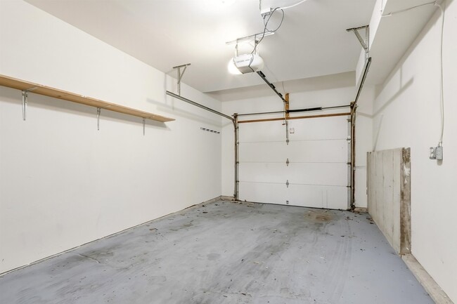 Building Photo - 1302 N Gammon Rd