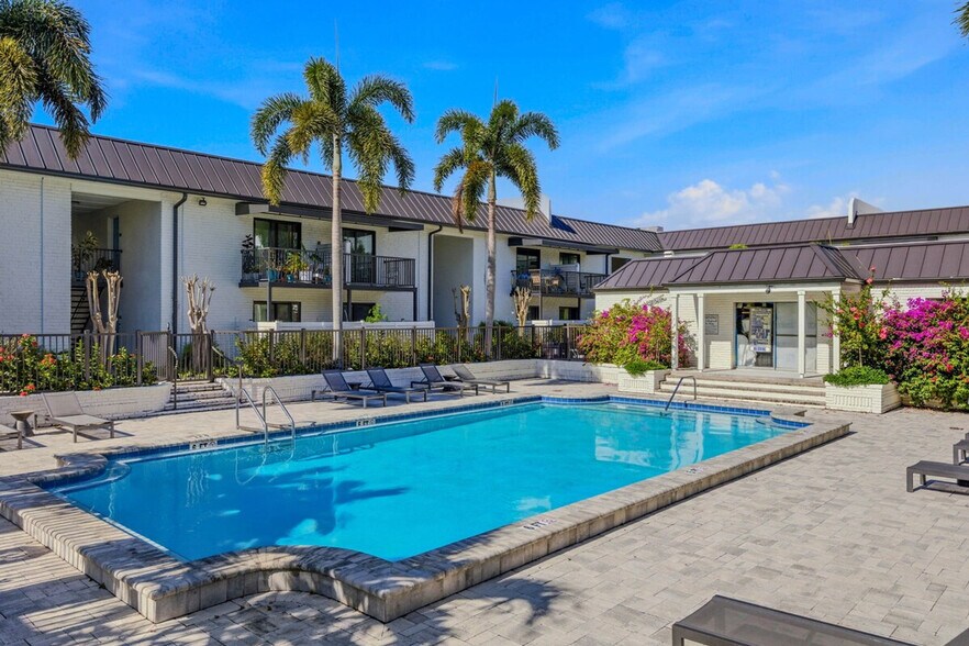 Building Photo - 3911 W Cleveland St