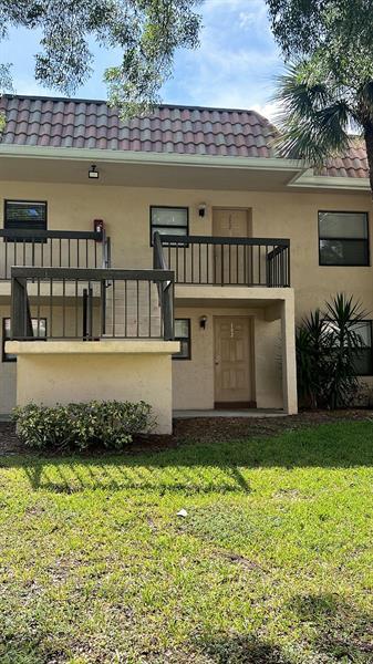 Building Photo - 6796 Palmetto Cir S