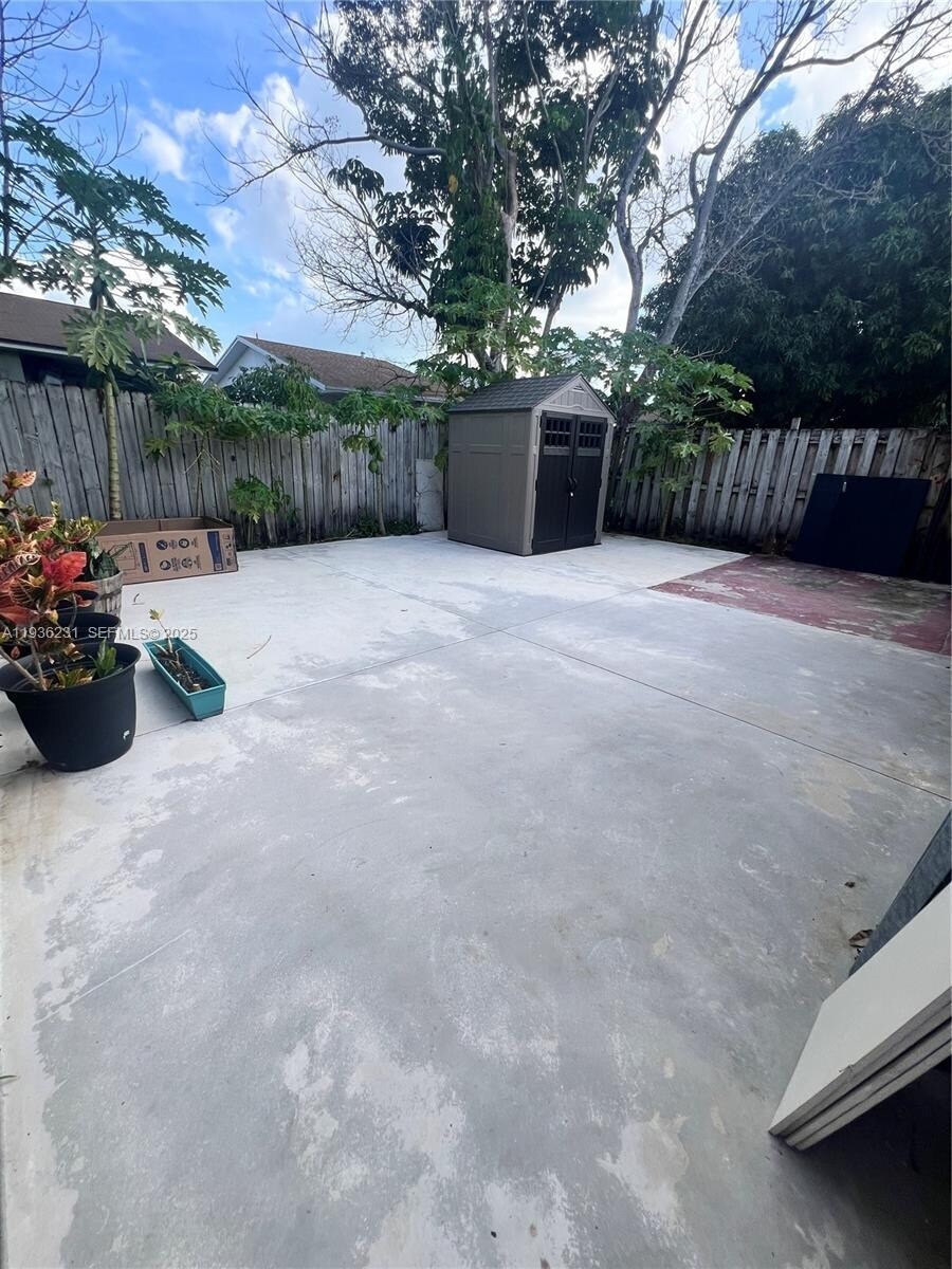 Building Photo - 20613 SW 93rd Ave