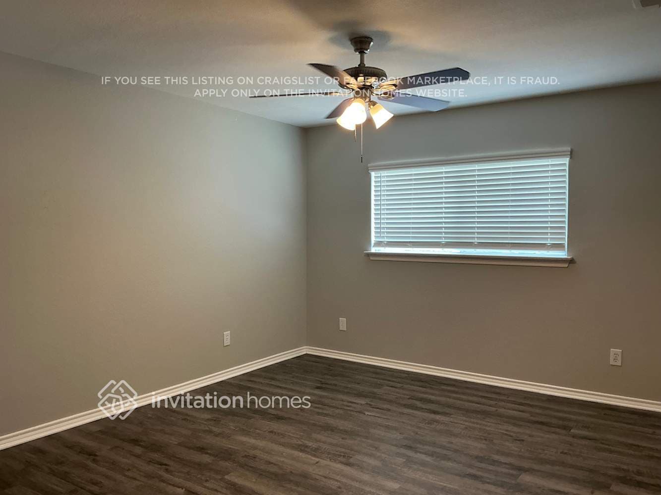 Building Photo - 2121 London Dr
