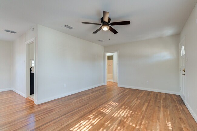 Building Photo - Tech Terrace Pre-Lease for 2026 or available now!