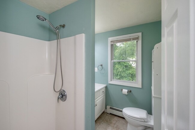 Building Photo - 18 Ladyslipper Dr
