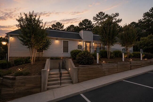 Building Photo - Affordable Living 20 Minutes from Everything Atlanta -2 Bedroom 2 1/2 Baths only $1300*