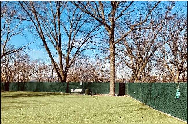 Building Photo - 894 AVENUE C