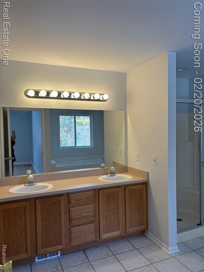 Building Photo - 2663 Parasol Dr