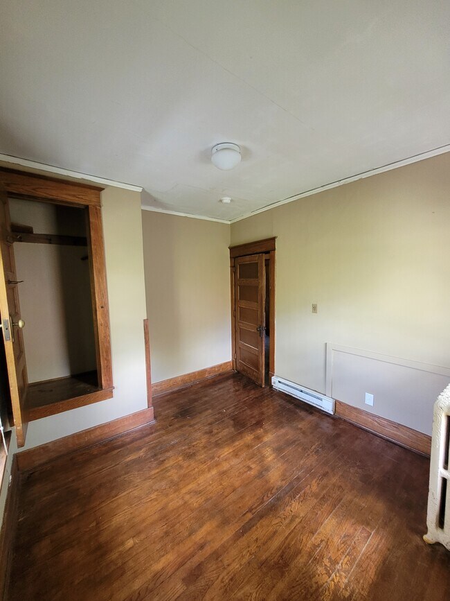 4th BR - 1545 S 13th St