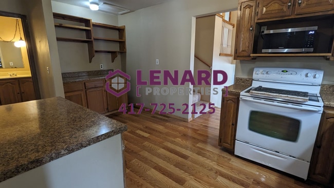 Building Photo - Farm House on 1 Acre of Land for rent!