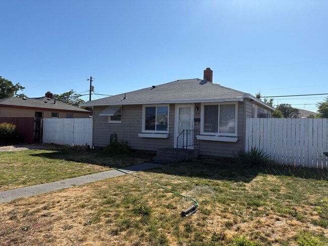 Primary Photo - Cute Home in Ephrata