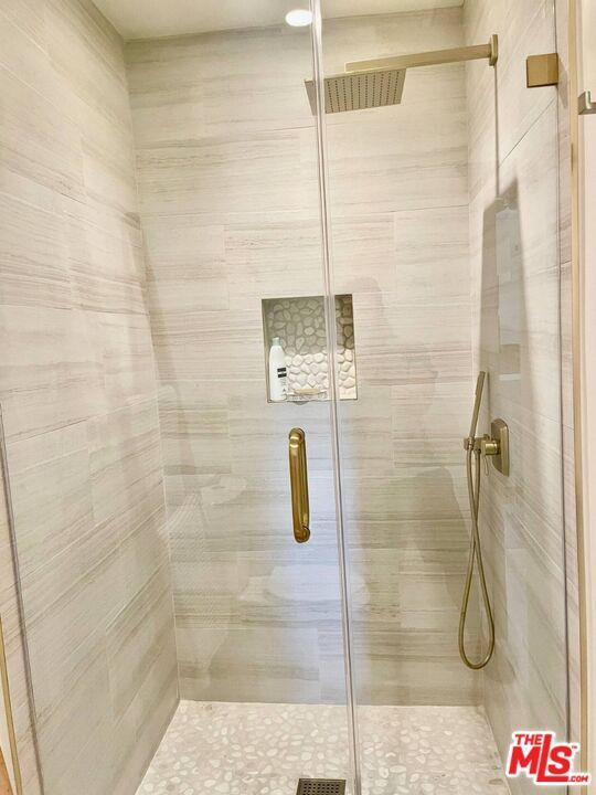 Building Photo - 12208 Laurel Terrace Dr