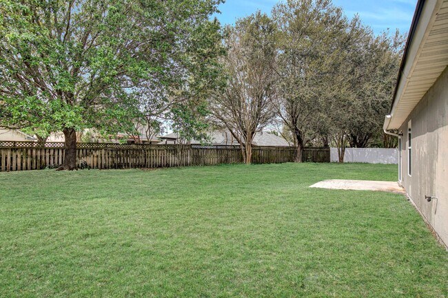 Building Photo - Renovated 5 bedroom/3 bathroom home in Wor...
