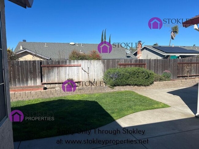 Building Photo - 1784 W Cypress Rd