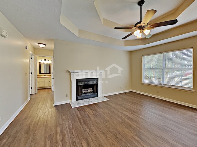 Building Photo - 205 Apache Trail