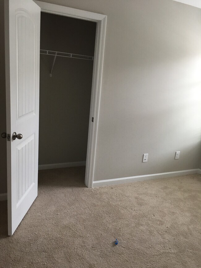 Building Photo - 1256 Elderwood Way