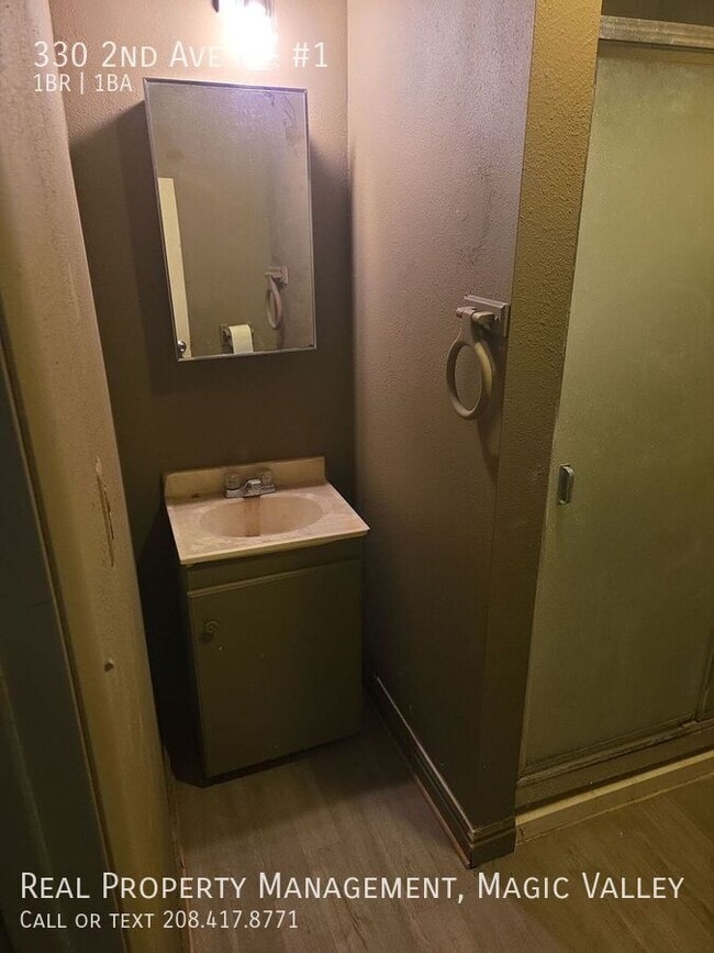 Building Photo - 330 2nd Ave N