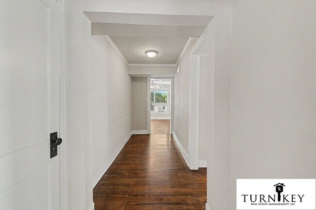 Building Photo - Spacious 2BR/2BA on the Bricks — Walk to Lucile's & the Cultural District