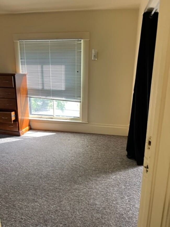 Building Photo - 507 Lawrence! Centrally Downtown Ann Arbor!