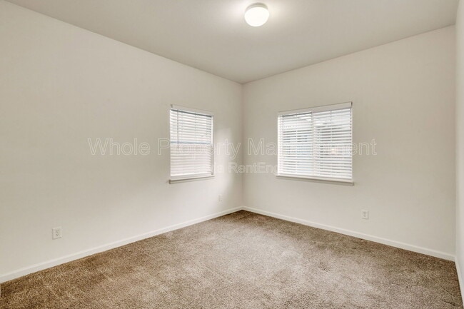 Building Photo - 5340 Raritan St