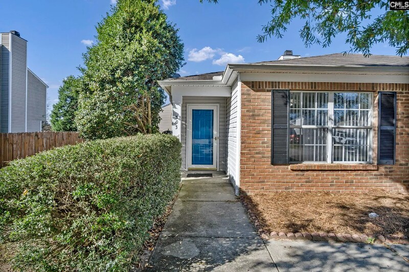 Building Photo - 303 Castle Ridge Dr