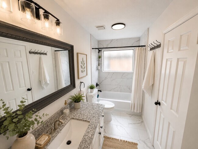 Building Photo - 2644 Hadley Cir