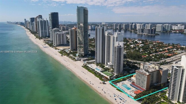 Building Photo - 19201 Collins Ave