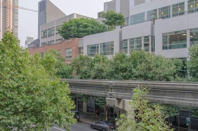 Building Photo - 1Bd/1Ba Seattle Condo