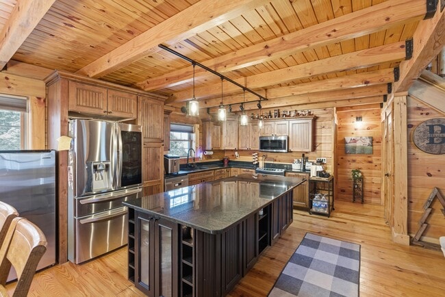 Building Photo - 1680 Lower Hatcher Creek Rd